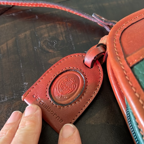 Vintage Liz Claiborne Hunter Green Leather Purse - Picture 3 of 10